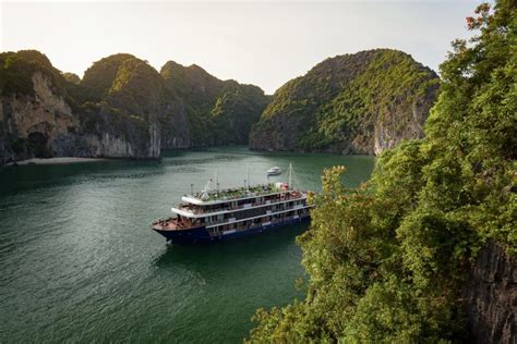 LA PANDORA CRUISE 3 DAYS 2 NIGHTS VNGTours