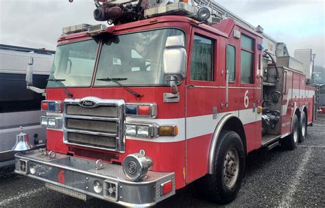 2006 Pierce 75’ Quint - Fire Truck for Sale