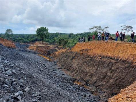 Warga Desa Sumber Sari Di Kukar Hentikan Paksa Aktivitas Tambang Batu