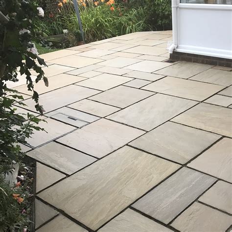 Raj Green Sandstone Paving Slabs Patio Stones Nustone