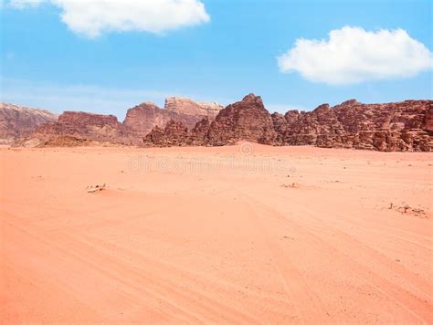 Panorama Dal Deserto Roccioso Di Wadi Rum In Giordania Paesaggio