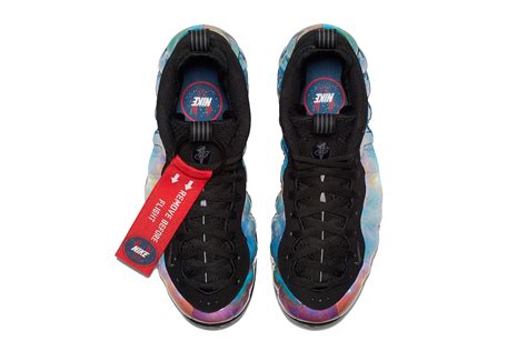 Nike Air Foamposite One「alternate Galaxy」官方图片释出 Hypebeast