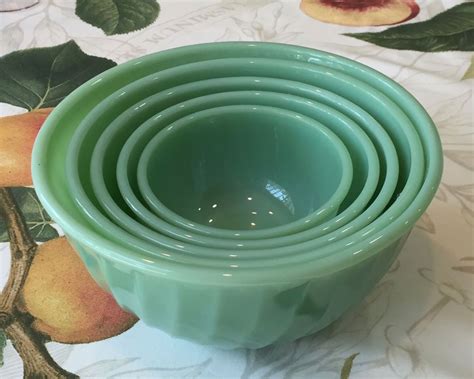 Fire King Jadeite Complete 5 Piece Swirl Pattern Mixing Bowl Set ~ Small Bowl Vintage