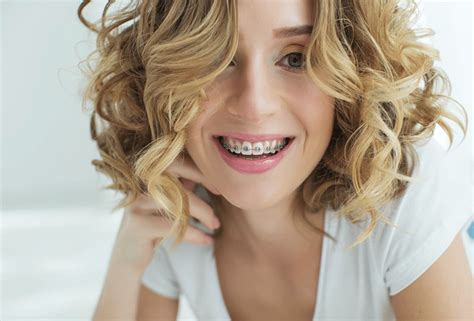 Clear Braces Vs Metal Braces Newwave Orthodontics Sunshine Coast