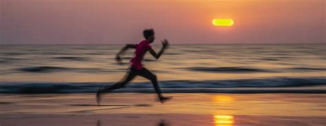 Entrenar En La Playa Consejos Y Beneficios Para Runners