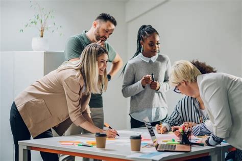 Premium Photo Multiracial Business Team On A Meeting In A Modern