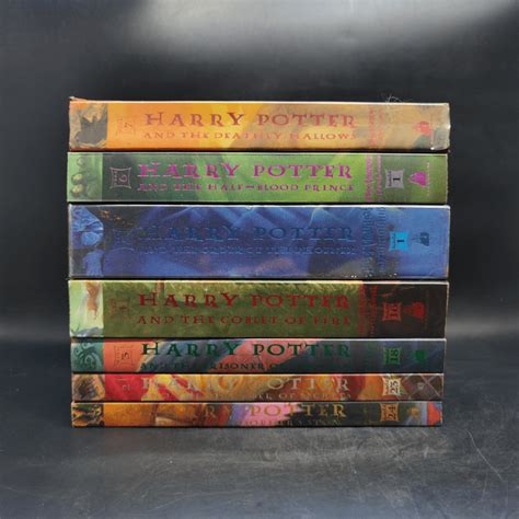 หนังสือ Harry Potter Year 1 7 แฮร์รี่ พอตเตอร์ 7 เล่มจบ Jkrowling