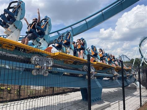 Photos First Look At Pipeline Seaworld Orlandos New Stand Up Roller