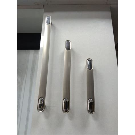 Silver Easel Cabinet Handle For Door Fitting Finish Type Stainless