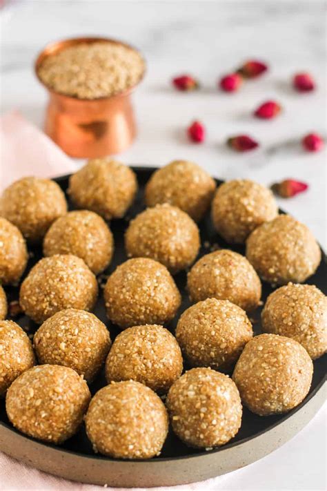 EASY Til Laddu | Til Ke Laddu | Tilache Ladoo - Ministry of Curry