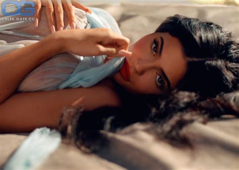 Kylie Jenner Nude Pictures Photos Playboy Naked Topless Fappening