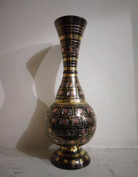 Modern Brass Tabletop Flower Vase Size Medium Shape Round Shaped At