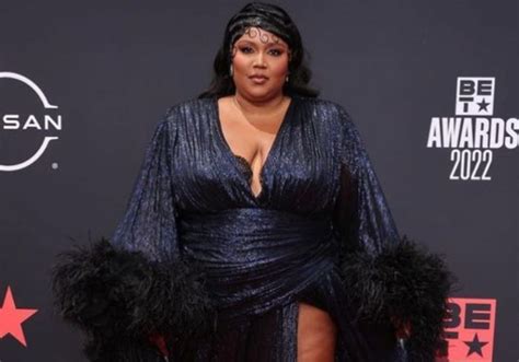 Watch Lizzo Uses Vma Speech To Clap Back At Body Shaming Comments