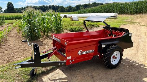 Manure Spreaders | PTO & Ground Driven Manure Spreaders