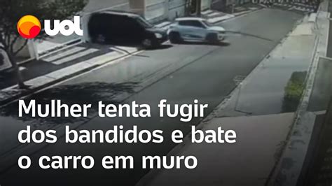 Mulher Tenta Fugir De Bandidos Em Tentativa De Assalto E Bate O Carro