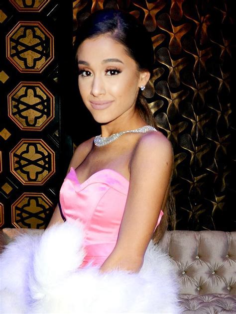 The 11 Best Ariana Grande Makeup Looks