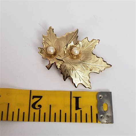 Vintage Brooch Leaf Theme With Faux Pearls Retro Coll Gem