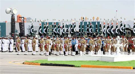 Nation celebrates Pakistan Day 24 with impressive military parade