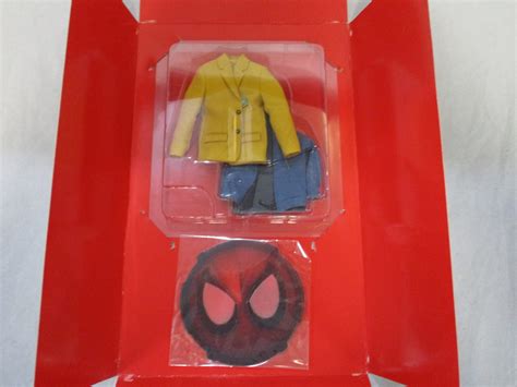 Hot Toys Spider Man Homecoming Deluxe MMS 426 Crowemag Toys