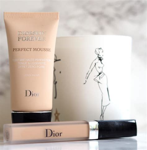 DIORSKIN Forever Perfect Mousse Long Wear Base And The Diorskin