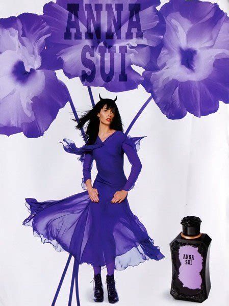 Anna Sui Reviews Perfume Facts