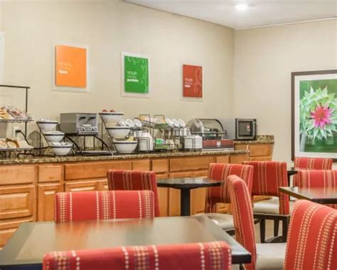 Comfort Inn Hotel Rhinelander, WI - Book Today!