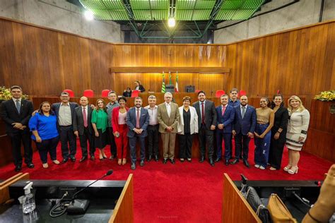 Sessão Solene presta homenagem aos 50 anos do CCHL celebração de