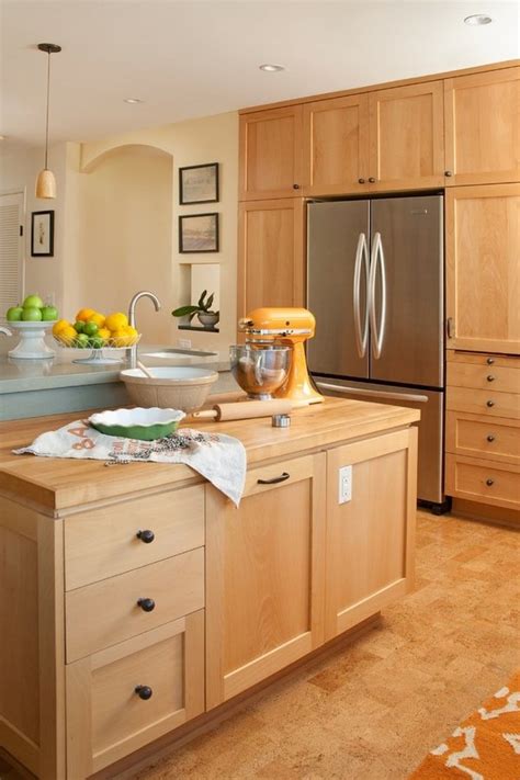 Maple Stain Colors And Tips For Staining Fast Cabinet Doors Atelier