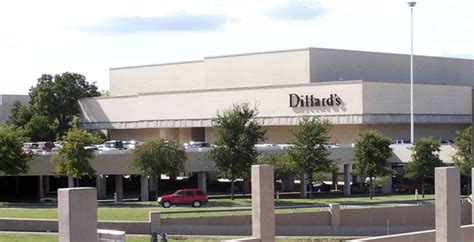 Dillard's Near Me | What Time Does Dillard's Close?