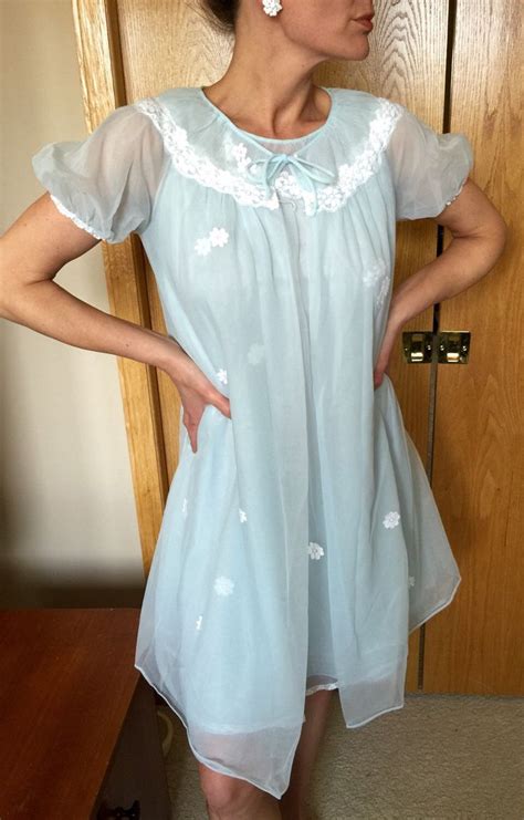 Vintage 1960 S Baby Doll Nightgown And Robe By Warmer With Semi Sheer