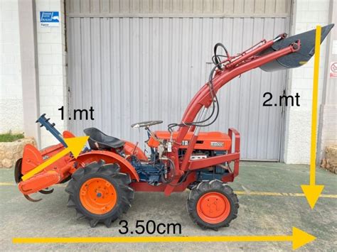 Venta de Mini tractor pequeño con pala Kubota B6000 segunda mano en