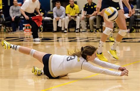 Top 10 Digging and Diving Drills in Volleyball This Year