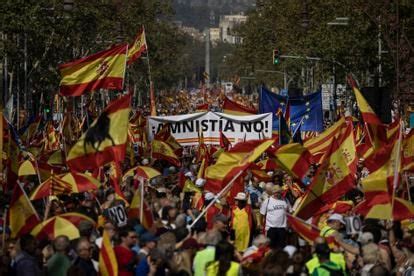 Manifestaci N En Barcelona De Octubre Miles De Personas Protestan