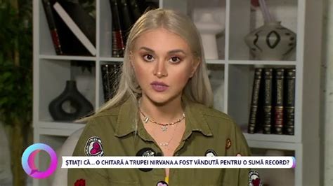 Tia I C O Chitar A Trupei Nirvana A Fost V Ndut Pentru O Sum