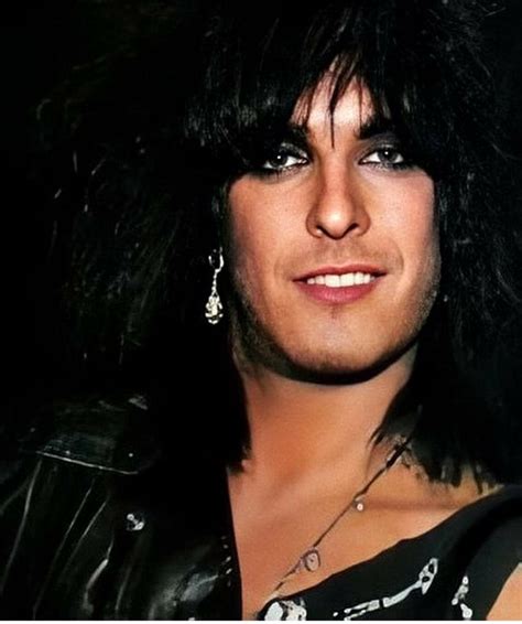 Pin By Tracey Kuyers On Music Nikki Sixx Motley Crue Nikki Sixx 80s