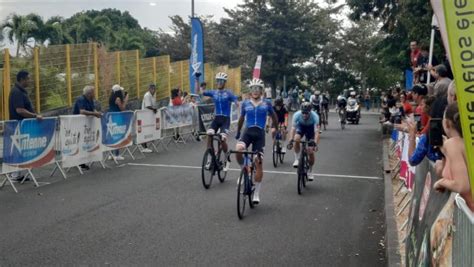 Tour Cycliste Antenne Réunion Corentin Navarro de la team Engen