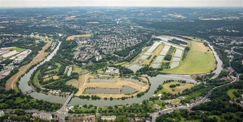 Essen Aus Der Vogelperspektive Uferbereiche Am Flussverlauf Der Ruhr