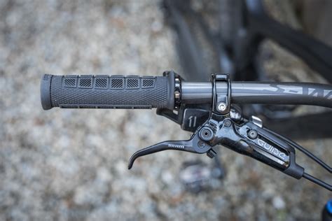 [Tested] ODI Elite Grips : Pro, Flow & Motion | MTB-MAG.COM