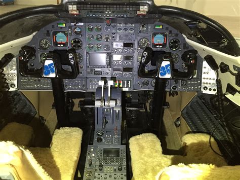 Learjet 35 Cockpit : r/aviation