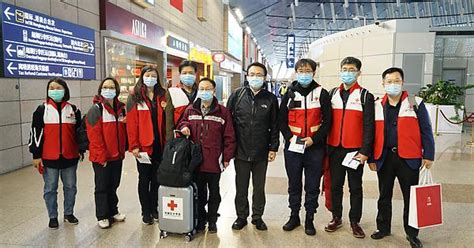 Plane With 9 Chinese Experts And 31 Tons Of Medical Supplies Including Icu Devices Medical