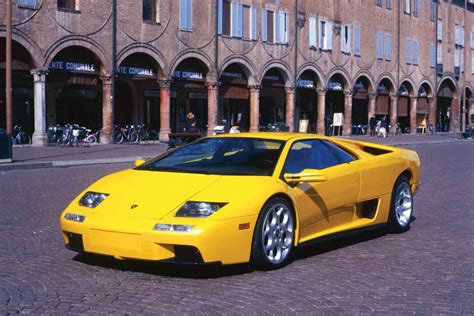 Lamborghini Diablo technical specifications and fuel economy