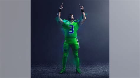 A Look At All 32 Nfl Color Rush Uniforms Seahawks Color Rush Hd Wallpaper Pxfuel