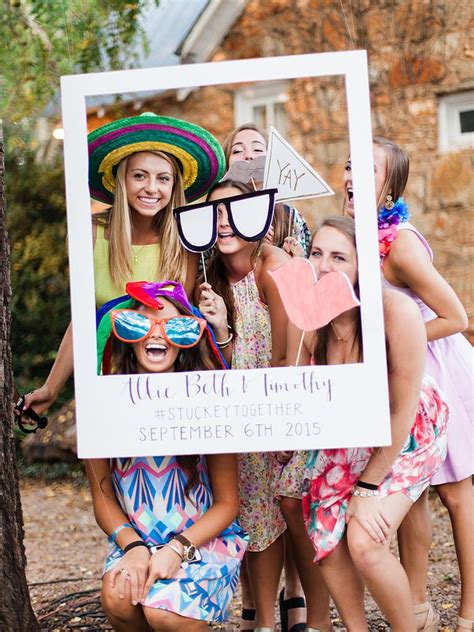 15 Photo Booth Ideas For A Fun Wedding Reception Stuff Wedding