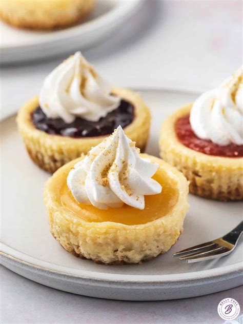 Mini Cheesecakes With Graham Cracker Crust