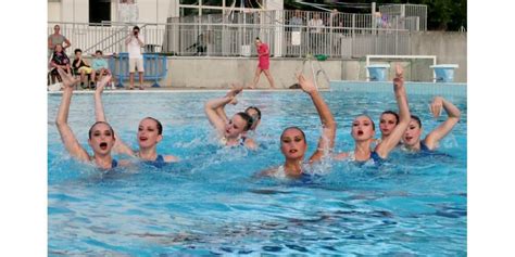 Aix Les Bains Un Gala De Natation Artistique Au Centre Aqualac