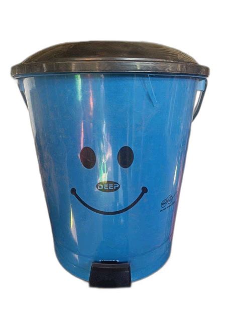 Blue And Black Foot Pedal PVC Plastic Round Dustbin For Home Capacity