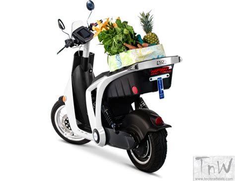 Mahindra GenZe electric scooter launched in California – TECH 'N WHEELZ