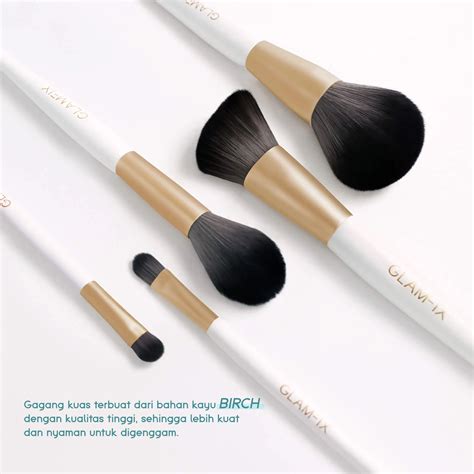 Glamfix Delicate Powder Brush G Raena Beauty