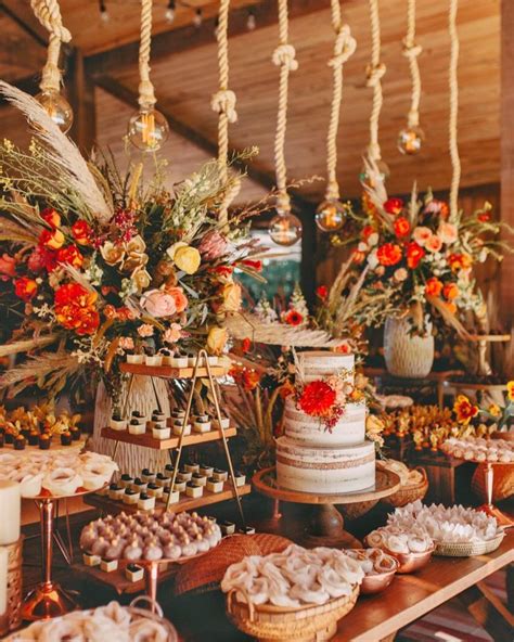 Pin de Helânia Lacerda Klemz em ideias Decoração mesa casamento