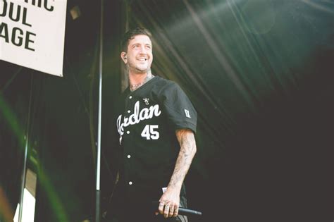 Austin Carlile of Of Mice & Men. Warped Tour 2014 - TAYLOR RAMBO PHOTOGRAPHY